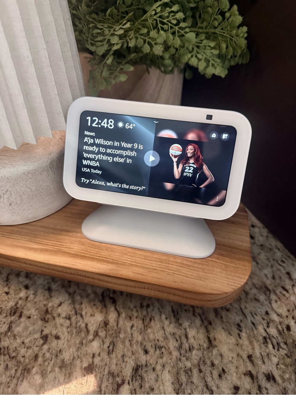 Amazon Echo Show 5 WITH STAND